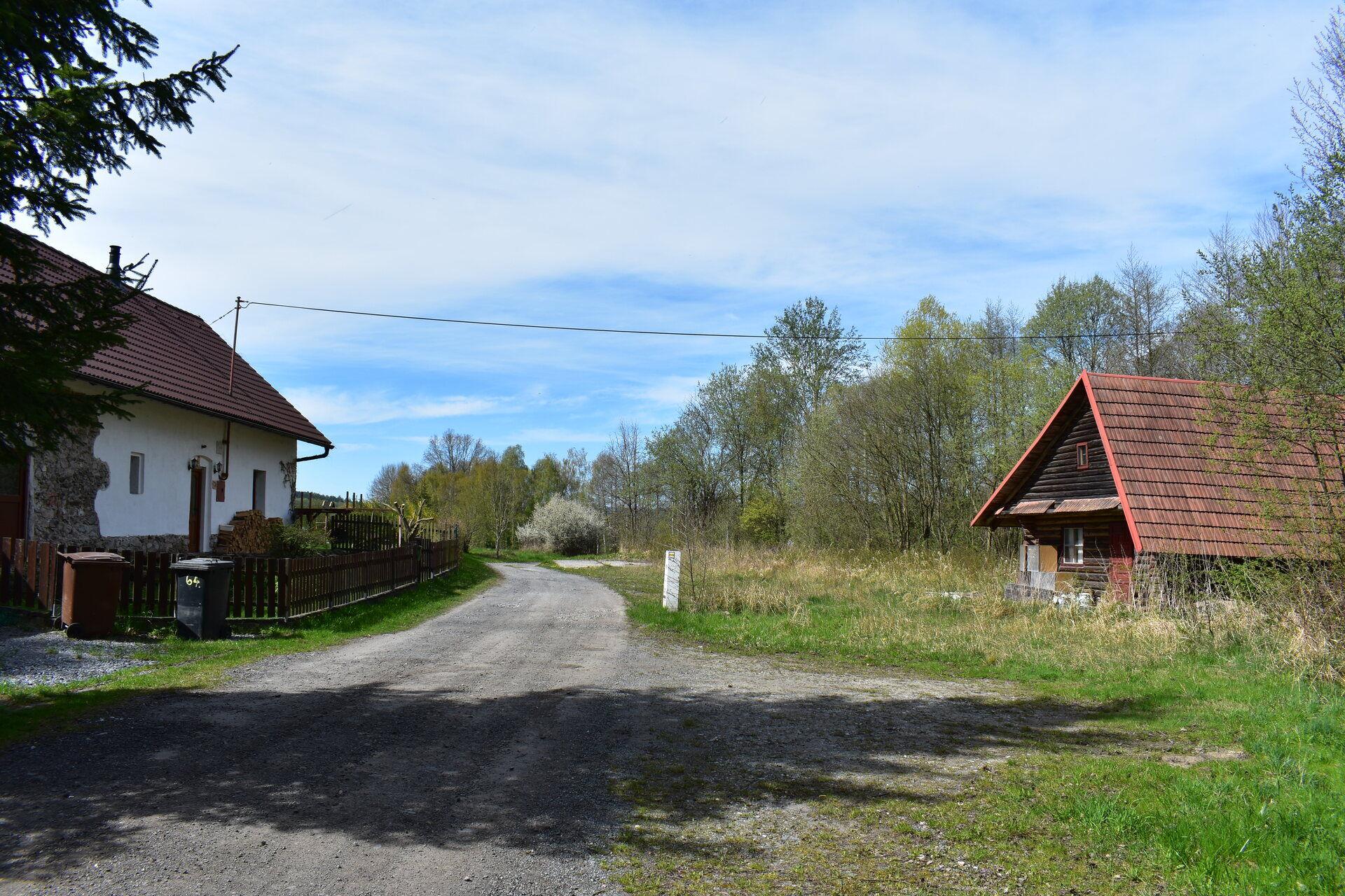 Stavební pozemek 730 m² v klidné lokalitě, Horní Počátky, přehrada Seč, okr. Chrudim