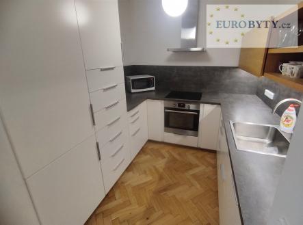 Pronájem bytu, 3+kk, 86 m²