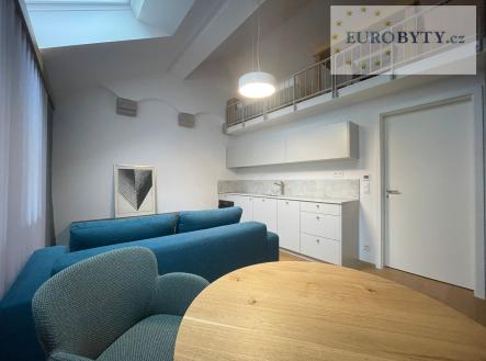 Pronájem bytu, 1+kk, 40 m²