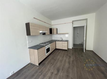 Pronájem bytu, 3+kk, 76 m²