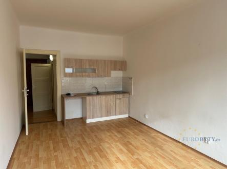 Pronájem bytu, 1+kk, 32 m²