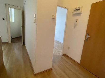 Pronájem bytu, 2+kk, 37 m²