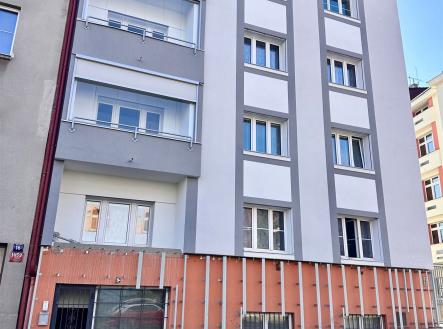 Prodej obchodní prostor, 74 m²