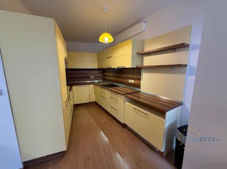 Pronájem bytu, 3+kk, 80 m²