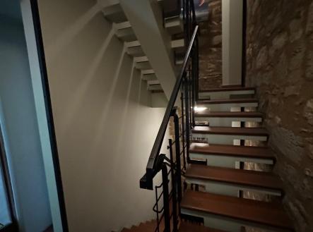 Pronájem obchodní prostory, 32 m²
