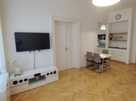 Pronájem bytu, 3+kk, 86 m²