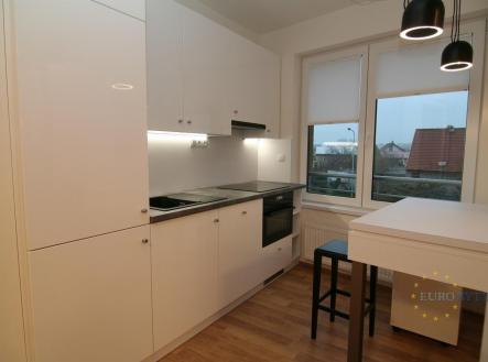 Pronájem bytu, 2+kk, 64 m²