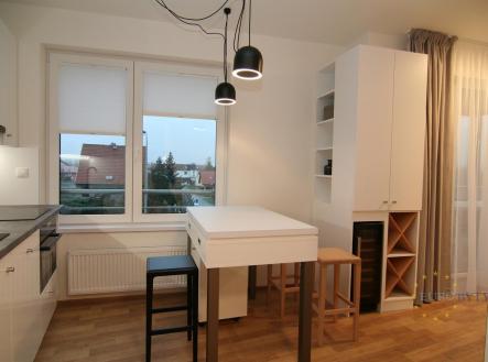 Pronájem bytu, 2+kk, 64 m²