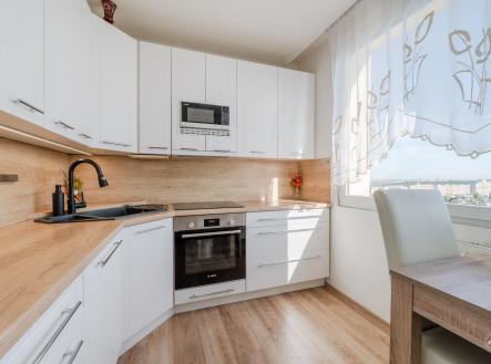 Prodej bytu, 4+1, 76 m²