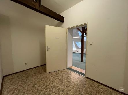Pronájem kanceláře, 110 m²
