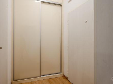 Pronájem bytu, 1+kk, 29 m²