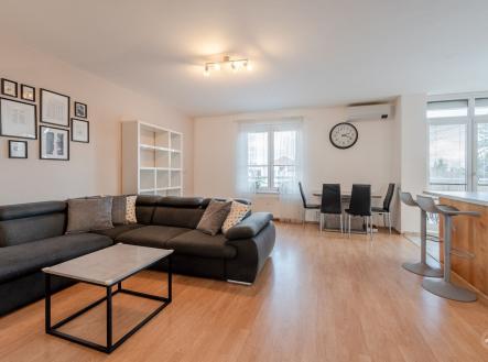 Pronájem bytu, 3+kk, 85 m²