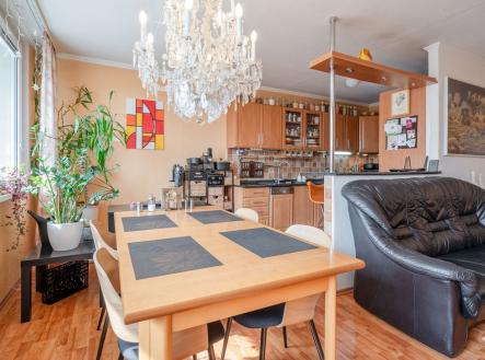 Prodej bytu, 3+1, 77 m²