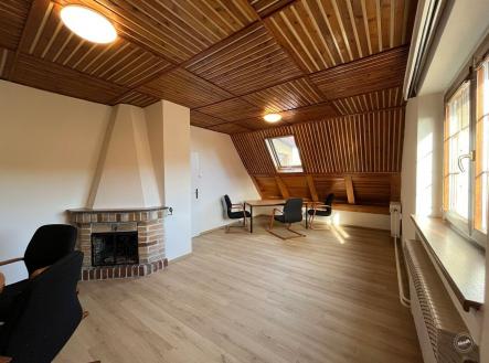 Pronájem domu/vily, 200 m²