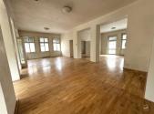 Pronájem kanceláře, 183 m²