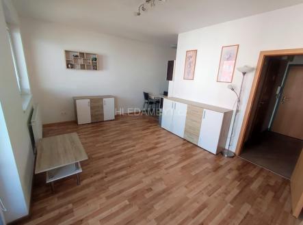 Pronájem bytu, 1+kk, 38 m²