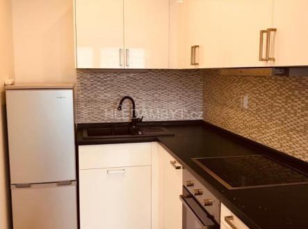 Pronájem bytu, 2+kk, 45 m²