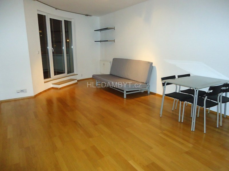 Pronájem novostavby 2+kk s balkonem Praha 9 Letňany Tupolevova