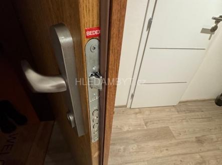 Pronájem bytu, 2+kk, 44 m²