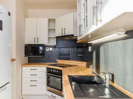 Pronájem bytu, 3+kk, 82 m² obrázek