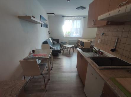 Pronájem bytu, 1+kk, 30 m²
