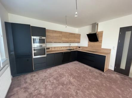 Pronájem bytu, 4+kk, 150 m²