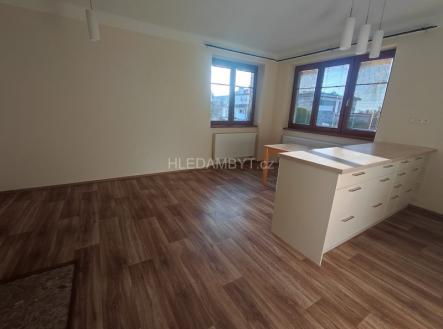 Pronájem bytu, 3+kk, 63 m²