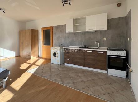 Pronájem bytu, 1+kk, 28 m²