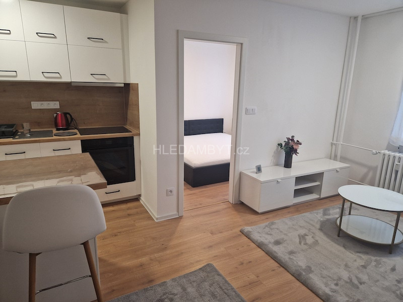 Pronájem bytu Praha 6 Ruzyně 2+kk Ciolkovského