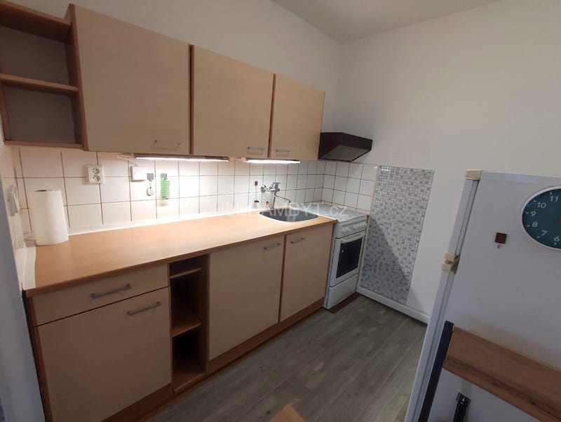 Pronájem bytu Praha 10 Hostivař 2+kk s lodžií Tenisová