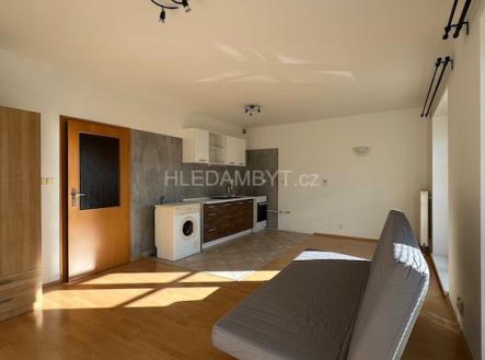 Pronájem bytu, 1+kk, 28 m²