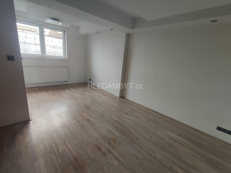 Pronájem bytu Praha 9 Vysočany 2+kk Čihákova