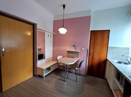 Pronájem bytu, 1+1, 33 m²