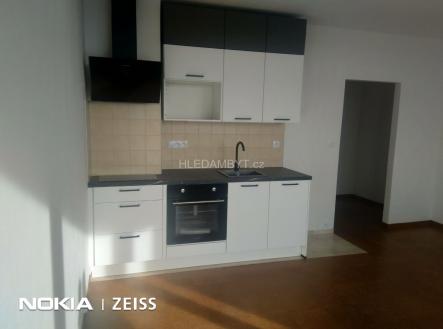 Pronájem bytu, 1+kk, 27 m² obrázek
