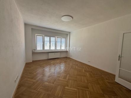 Pronájem bytu, 1+kk, 40 m²