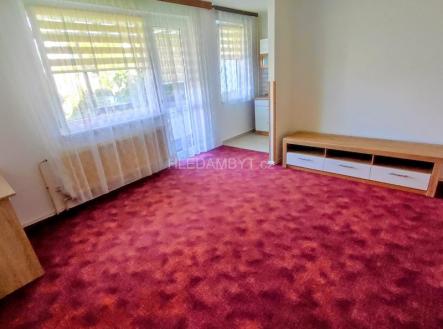 Pronájem bytu, 1+kk, 33 m²