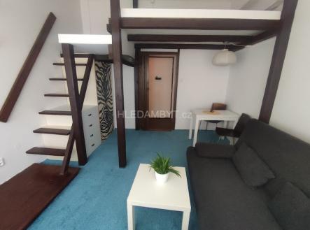 Pronájem bytu, 1+1, 32 m²
