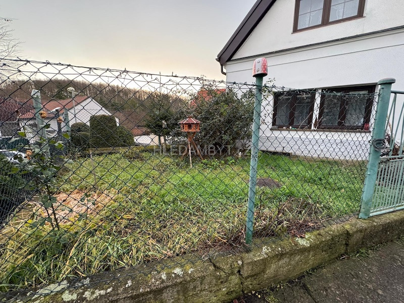 Pronájem bytu Praha 5 Hlubočepy 3+1 se zahradou