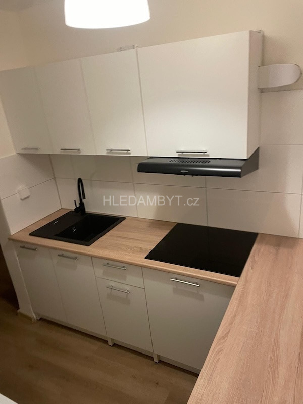 Pronájem bytu Praha 4 Háje 2+kk Hekrova