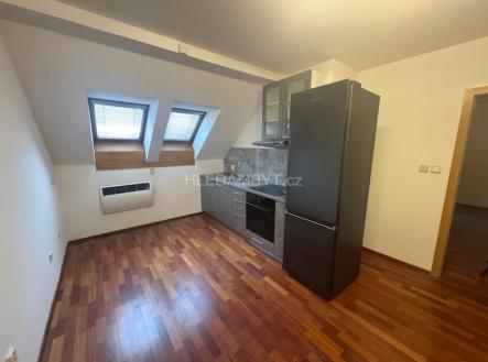 Pronájem bytu, 2+1, 76 m²