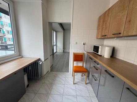 Pronájem bytu, 3+1, 71 m²