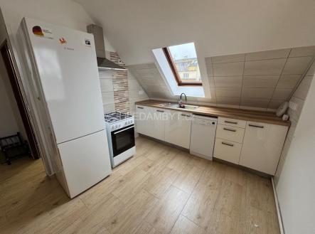 Pronájem bytu, 2+1, 62 m²