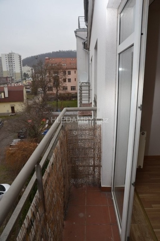 Pronájem bytu Praha 5 Radotín 2+1 s balkonem