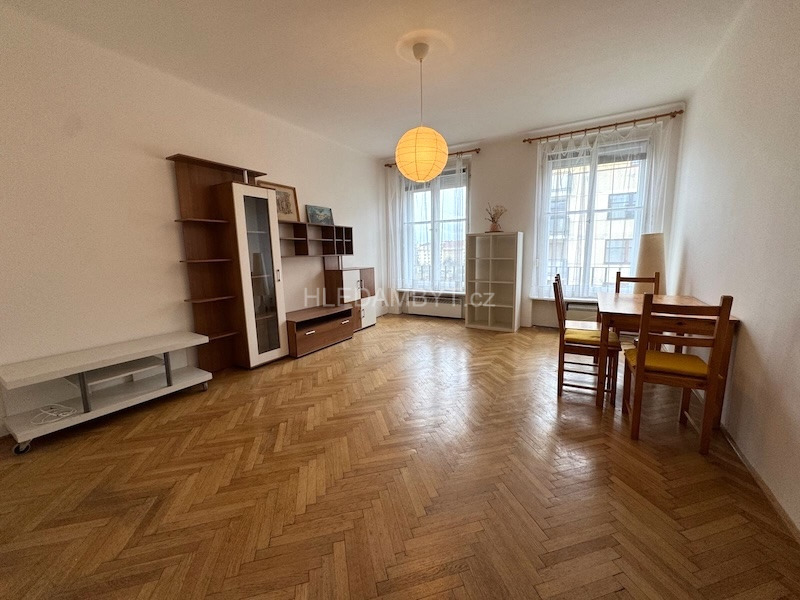  Pronájem bytu Praha 3 Vinohrady 2+kk Písecká
