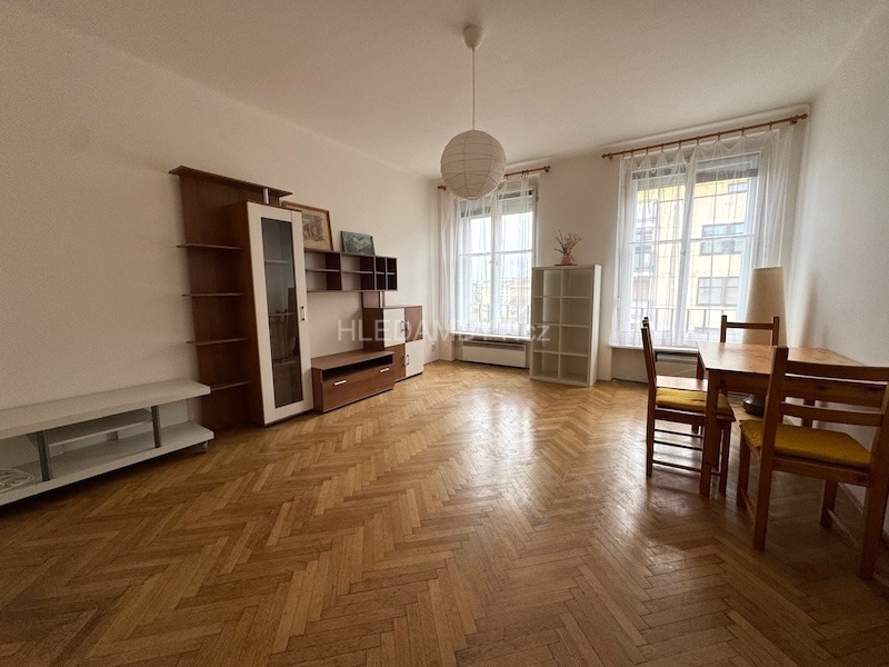  Pronájem bytu Praha 3 Vinohrady 2+kk Písecká