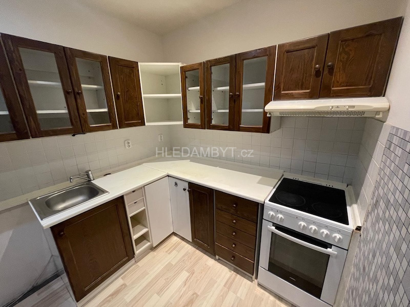 Pronájem bytu Praha 4 Modřany 2+kk Krouzova