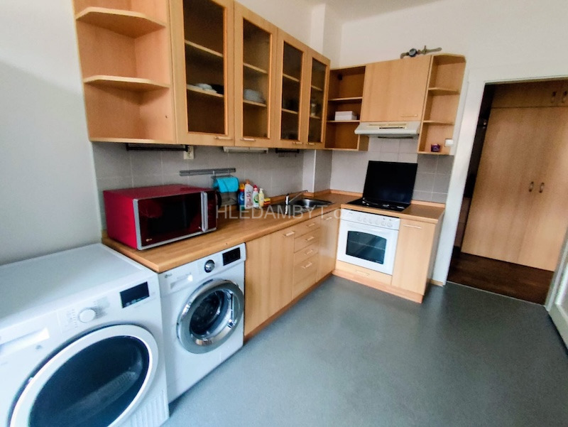 Pronájem bytu Praha 3 Žižkov 1+1 Jeseniova