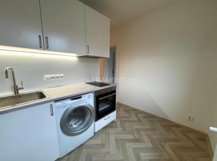 Pronájem bytu, 2+1, 55 m²