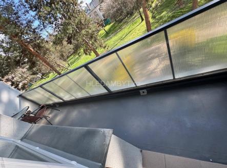 Pronájem bytu, 1+kk, 33 m²