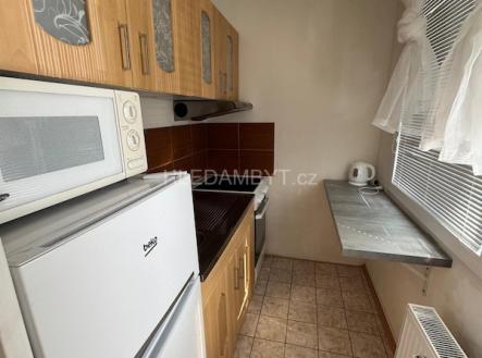 Pronájem bytu, 1+kk, 33 m²